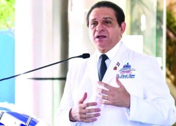 Daniel Rivera sobre posible candidatura como senador de Santiago: “El partido está evaluando las circunstancias sobre esto”