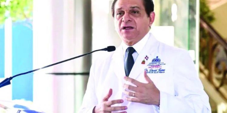 Daniel Rivera sobre posible candidatura como senador de Santiago: “El partido está evaluando las circunstancias sobre esto”