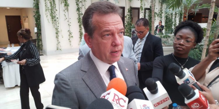 Ito Bisonó: ‘‘Comercio con Haití fluye en un 100 %’’