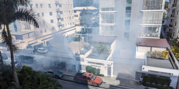 Fallece una mujer y una bebé por intoxicación tras fumigación en su edificio