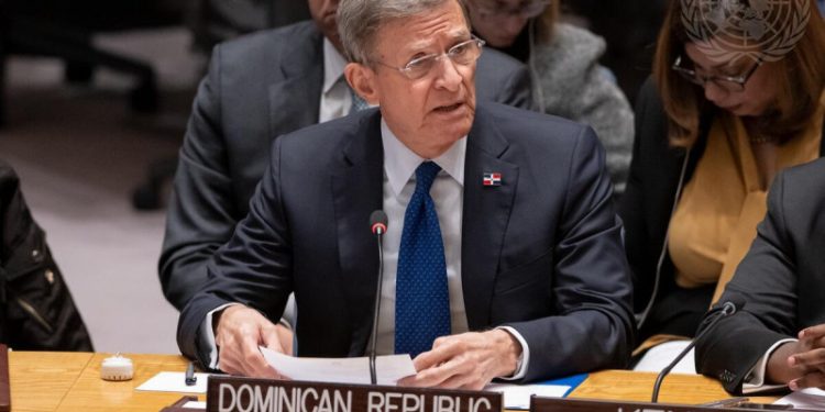 Canciller Roberto Álvarez advierte de que Haití ya está “a las puertas del abismo