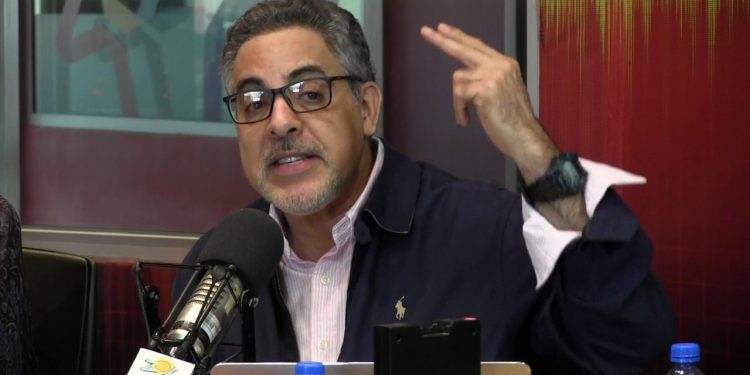 Pablo McKinney agradece a los Fulcar por colocación del nombre de su padre a UASD-Baní