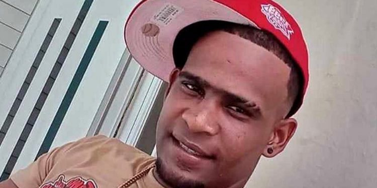 VILLA RIVA: Agentes del DICRIM ultiman a un supuesto delincuente