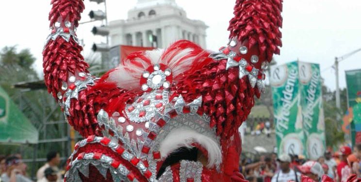 Puro Carnaval 2024 respaldando el Carnaval de Santiago