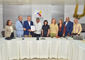 ULISES RODRIGUEZ AGRADECE APOYO DADO POR SANTIAGOA LA CARAVANA DEL PRM Y ALIADOS DEL DOMINGO