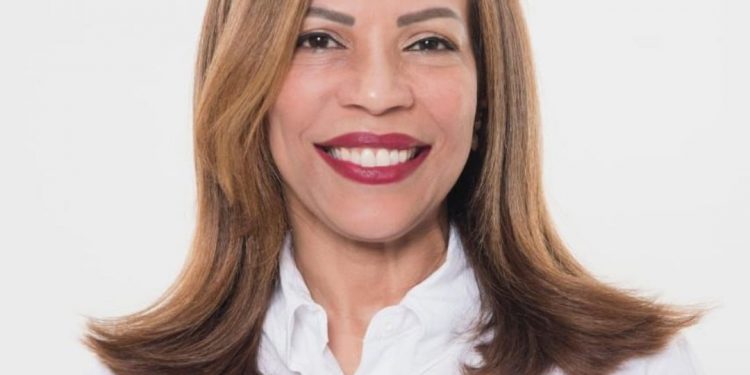 Ylsis Cruz aspirante a diputada del PRM en Santiago, enfoca la importancia del buen manejo de las encuestas
