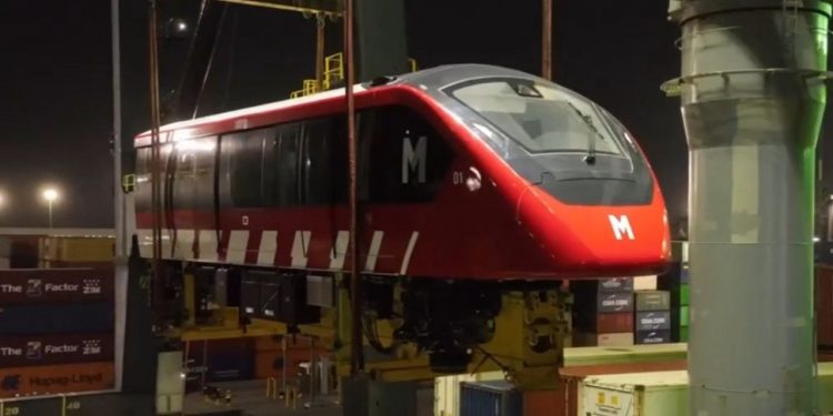 Llega a RD primer tren del Sistema Monorriel de Santiago