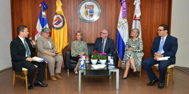 Presentan análisis del primer Anuario de Jurisprudencia