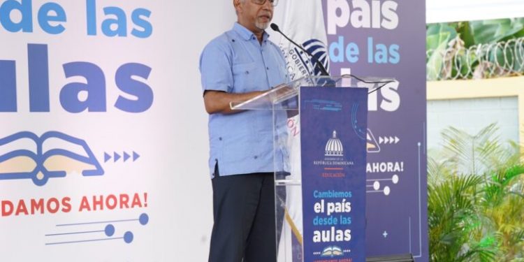 Reitera importancia “Escuelas abiertas y activas” para la integración de la familia