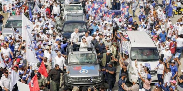 Partidos se moverán en siete provincias este fin de semana apurados por cercanía de las elecciones