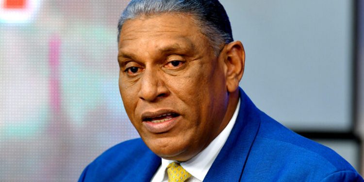 Los bomberos necesitan más