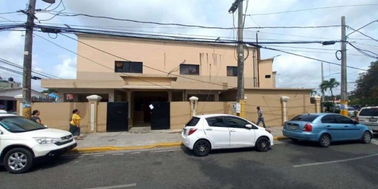 Imponen 18 meses de prisión preventiva a mujer por tortura y muerte de sobrino en Higüey