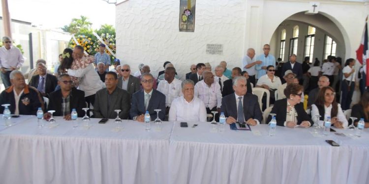 76 aniversario del accidente aéreo que cobró la vida del equipo dominicano Santiago Baseball Club