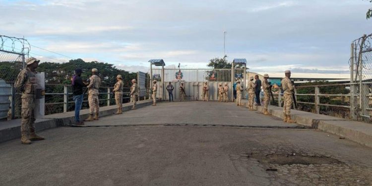 Aumentan vigilancia en la frontera por manifestaciones en Haití