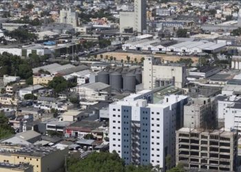El desafío de coexistir con la industria en Santo Domingo