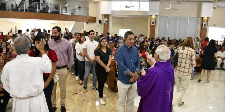 Católicos inician la Cuaresma este miércoles con imposición de cenizas