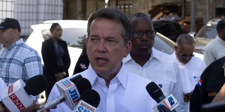 Comercio bilateral "está muy bien" pese a crisis en Haití, según ministro de Industria y Comercio