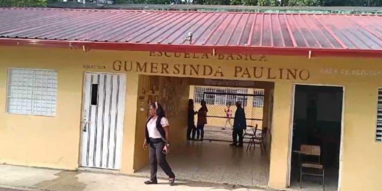 Profesores y estudiantes intoxicados por fumigación de finca arrocera en La Vega