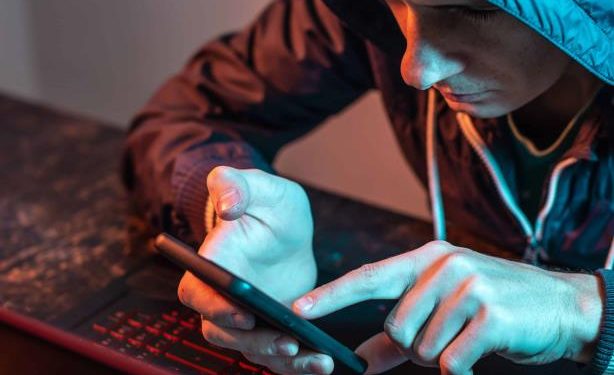 Sistema financiero va delante en ciberseguridad; con reto de educar a clientes de la banca digital