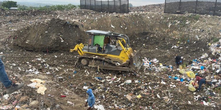 Vertedero de Moca utilizado para transferencia