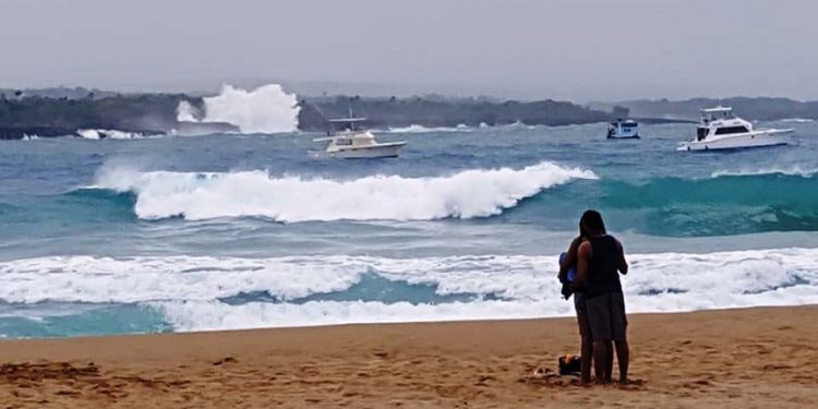 PUERTO PLATA: Las autoridades levantan prohibición en las playas