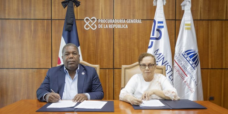 Coordinan piloto inserción laboral de mujeres