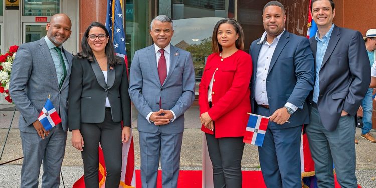 ¡Celebración en el New Orleans City Hall por los 180 años de independencia de la República Dominicana!