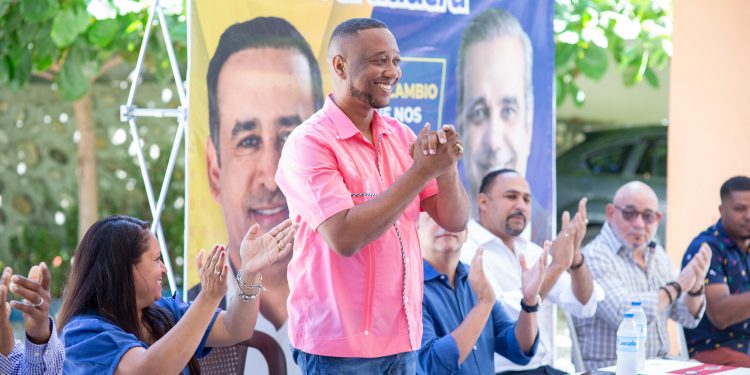 Se desmorona el PLD en Palmar Arriba por renuncia masiva de sus dirigentes