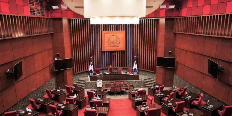 23 senadores competirán para reelegirse por un nuevo periodo