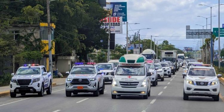Autoridad del tránsito encabeza carreteo desde Santiago hasta Santo Domingo