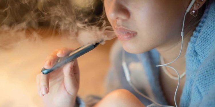El vapeo ya es más común que el tabaquismo entre los jóvenes