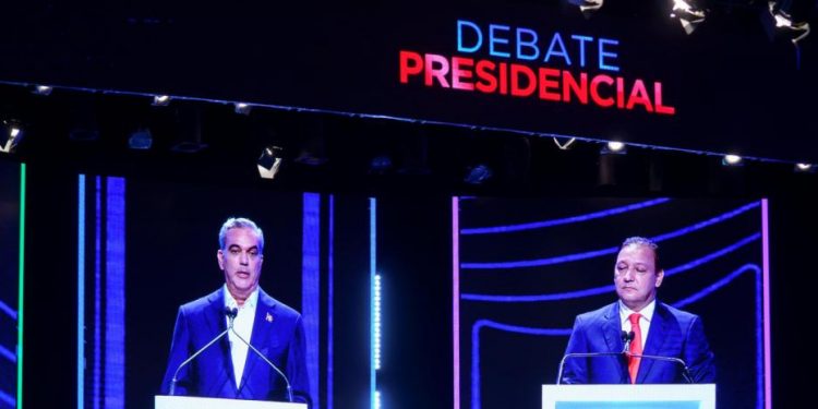 Abinader reta a Abel: “Yo quiero que él revise y me diga a quién hay que sacar de esas pensiones”