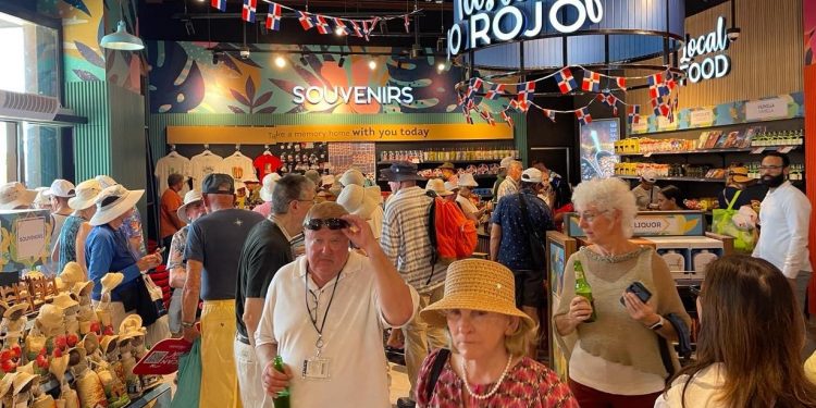 Más de 5,000 cruceristas en Cabo Rojo este año