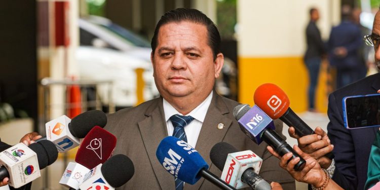 Diputado advierte Abel Martínez debe entregar ayuntamiento con «cuentas claras y transparentes»