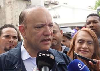 Nuevo alcalde de Santiago declara guerra contra la basura