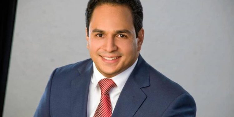 Luis Abinader designa a Manuel Conde como su representante ante la JCE