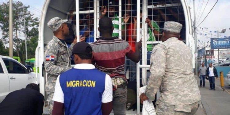 Gobierno dice no quedará impune violación a menor haitiana durante operativo migratorio