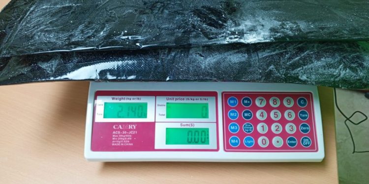 Arrestan extranjero con dos laminas de cocaína en Aeropuerto de Punta Cana