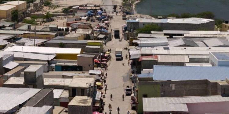 El mercado de Jimaní, custodiado por el Cesfront, que no puede actuar en la "tierra de nadie"