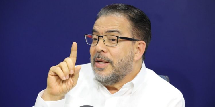 Guillermo Moreno ganaría senaduría con más del 48 %, según encuesta