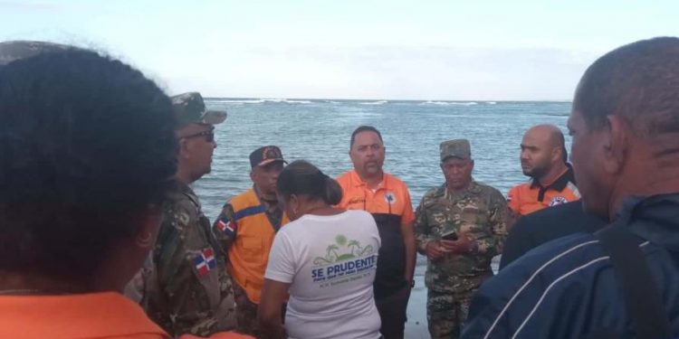Continúan búsqueda de tres personas desaparecidas en playa de Puerto Plata
