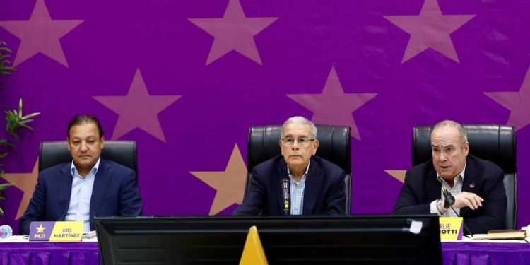 Danilo Medina y Charlie Mariotti no repetirán a la presidencia y secretaría general del PLD