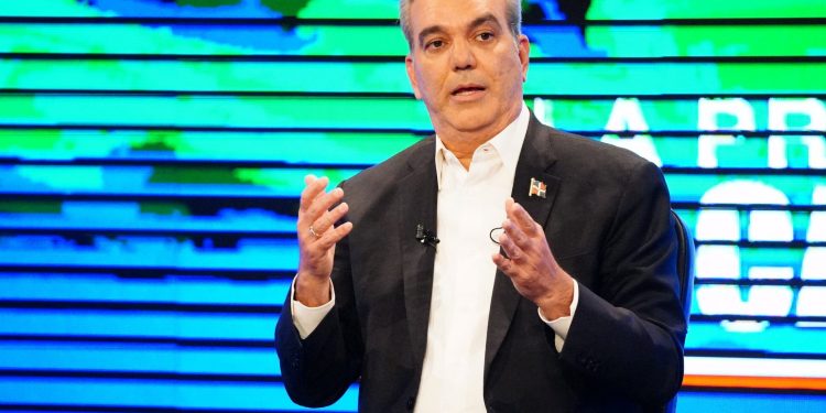 Ascención destaca apoyo de personalidades a continuidad de Abinader