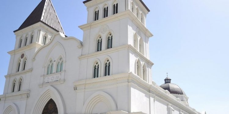 Arquidiócesis de Santiago anuncia actos por Corpus Christi