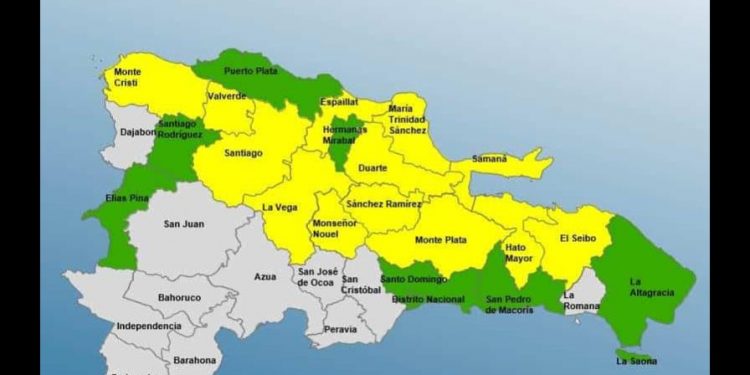 COE mantiene 21 provincias bajo alerta por vaguada en República Dominicana
