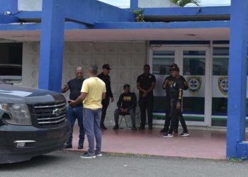 Tres detenidos por asalto a sucursal del Banreservas en Santiago