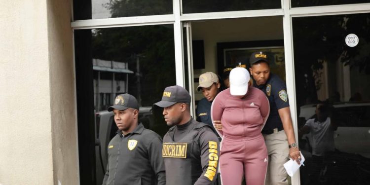 Dictan prisión contra Francelys Furcal, acusada de matar a su empleador chino