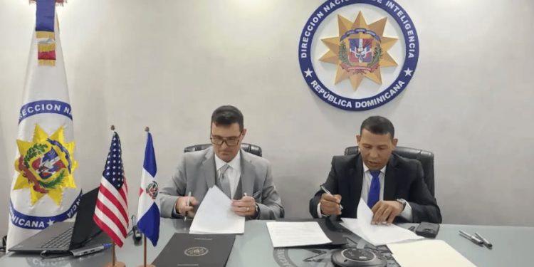 La DNI firma acuerdo con empresa espacial para cuidar seguridad nacional