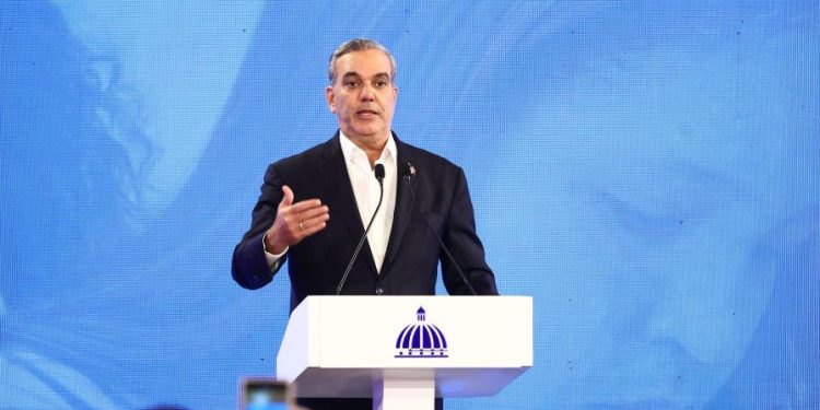 Luis Abinader pone en entredicho la credibilidad de las huelgas de la ADP