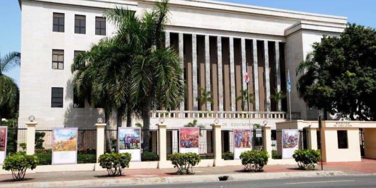 Acuerdo Minerd-ADP: Ministro dice que hay puntos por cumplir